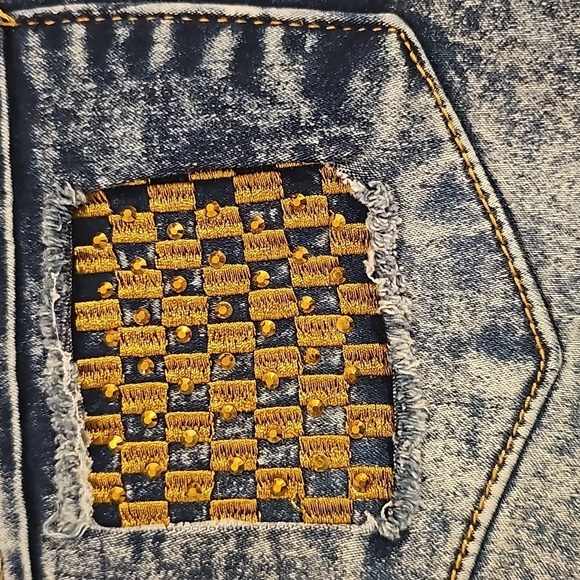 NWT Benava Butt Lifting Jean Shorts Acid Wash Stretchy Size 20 - Picture 8 of 16